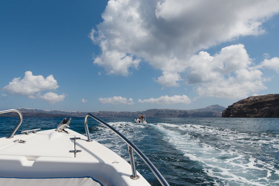 Santorini: License-Free Boat Rental With Ice, Water, & Fruit - Pricing Information