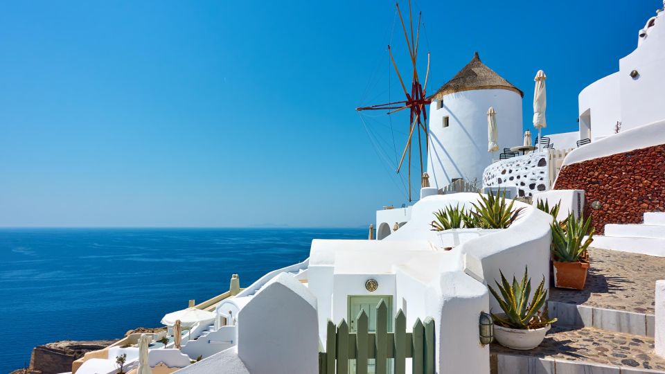 Santorini Magic: Your Unforgettable Cruise Shore Adventure - Experiencing Santorini