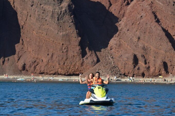 Santorini:Volcanic Beaches Cruise With Jet Ski - Group Size and Highlights