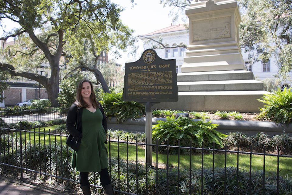 Savannah: History Walking Tour With Coffee and Chocolate - Live Guide Information and Accessibility