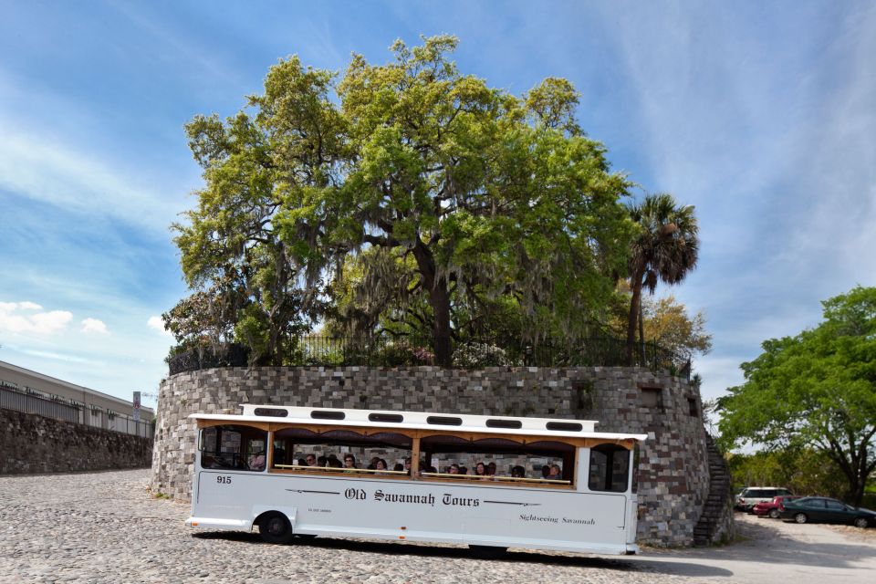 Savannah: Hop-On Hop-Off Historic Trolley Tour - Parking and Operating Hours