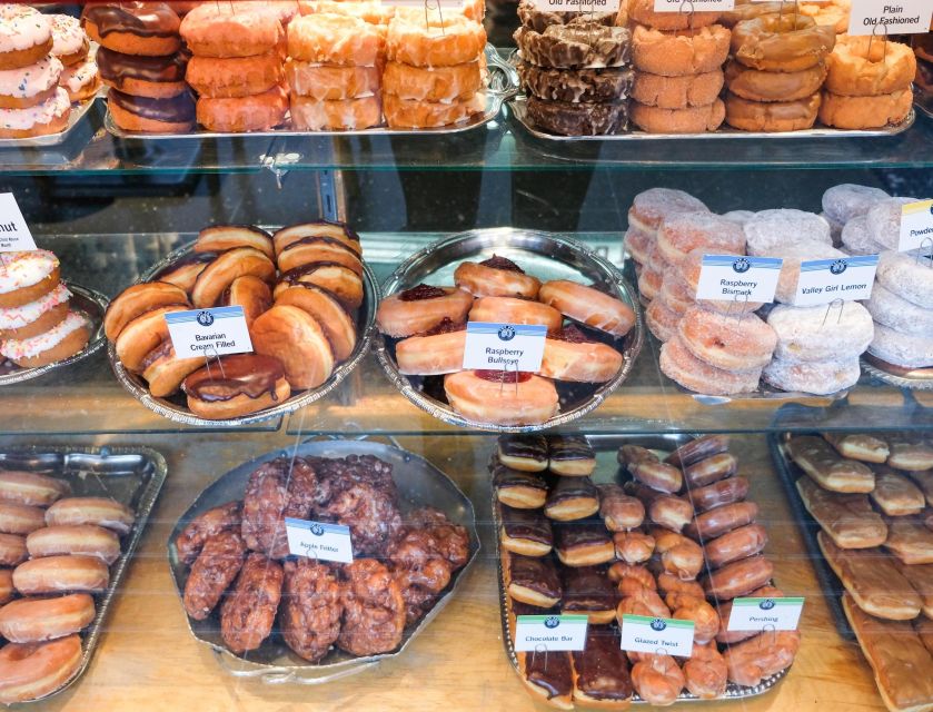 Seattle: Guided Holiday Donut Tour With Tastings - Experience Highlights on the Tour