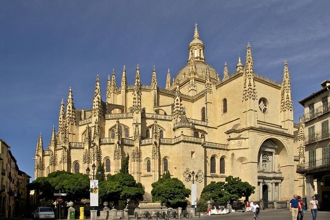 Segovia Full Day Tour From Madrid Including Cathedral Admission - Policies and Pricing Details