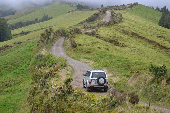 Sete Cidades Full-Day 4WD Tour From Ponta Delgada With Hiking - Common questions