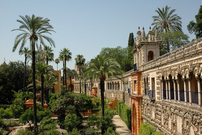 Seville Alcazar/Plaza Espana: Walking Tour With Audio Guide App - Navigational Directions and App Usage