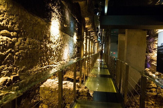 Small-group Rynek Underground Museum Guided Tour in Krakow - Meeting Point Information