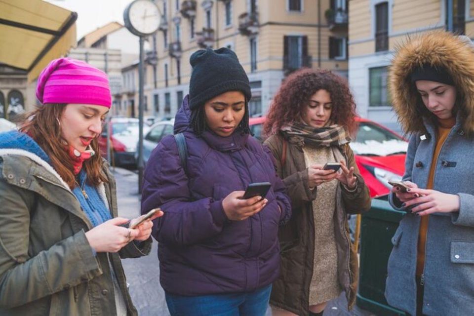 Smartphone-Guided Walking Tour of Downtown Louisville - Experience Inclusions