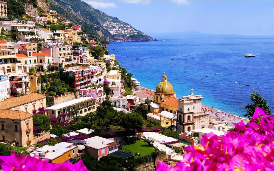 Sorrento: Private Transfer to Positano, Amalfi, or Naples - Vehicle Features