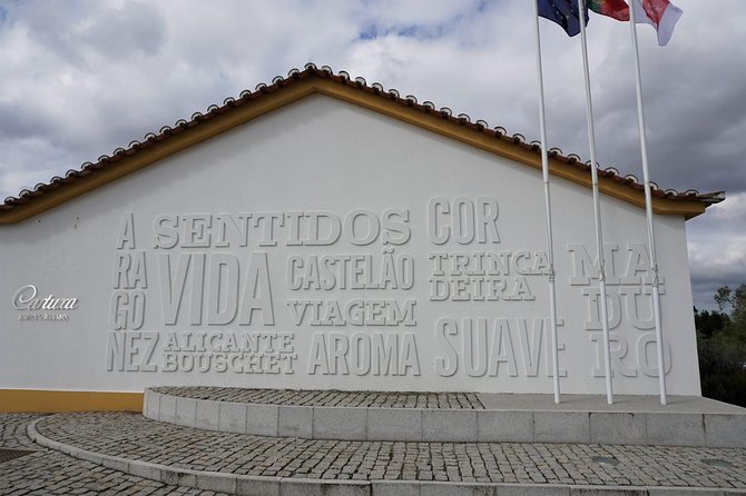 South Portugal Wine Route Private Full Day Tour From Lisbon - Lunch at Local Vineyard