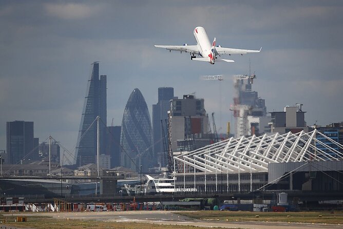 Stansted Airport to Central London Transfer - Booking and Confirmation Process