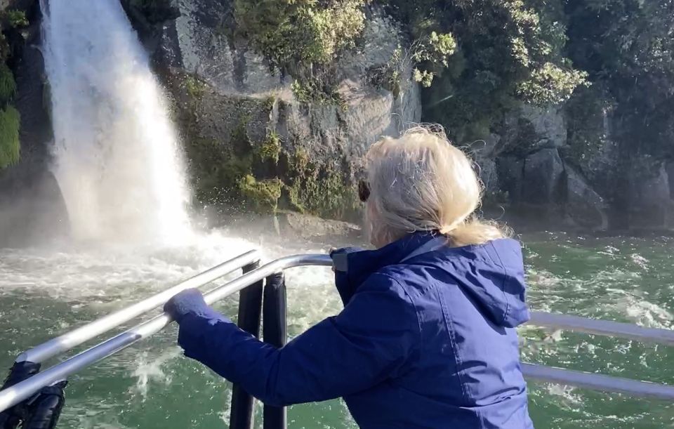 Taupo: Lake Taupo Western Bays Catamaran Tour With Bush Walk - Inclusions and Offered Activities