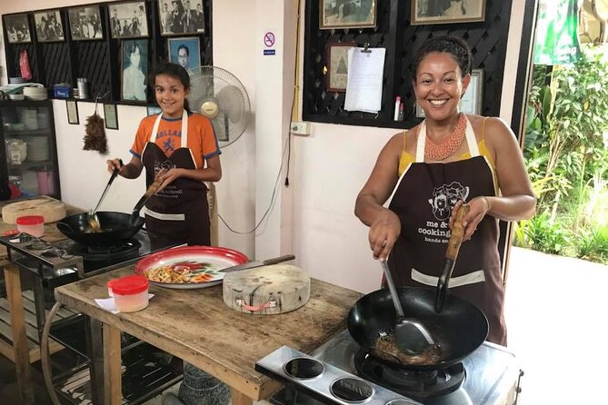 Thai Food Culture and Cooking Techniques From Our Garden in Chiang Mai - Seasonal Produce and Harvesting Practices