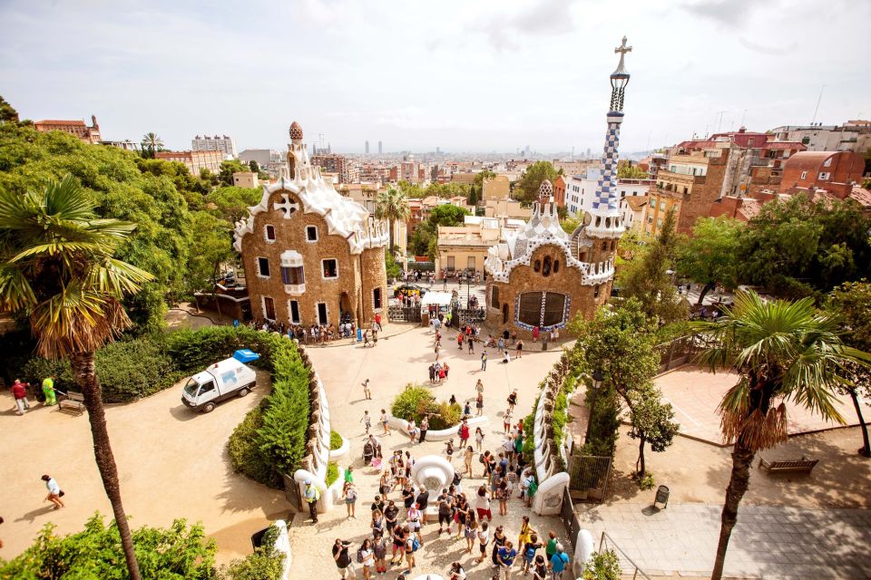 The Best of Gaudi: Sagrada Familia & Park Güell Guided Tour - Review Summary