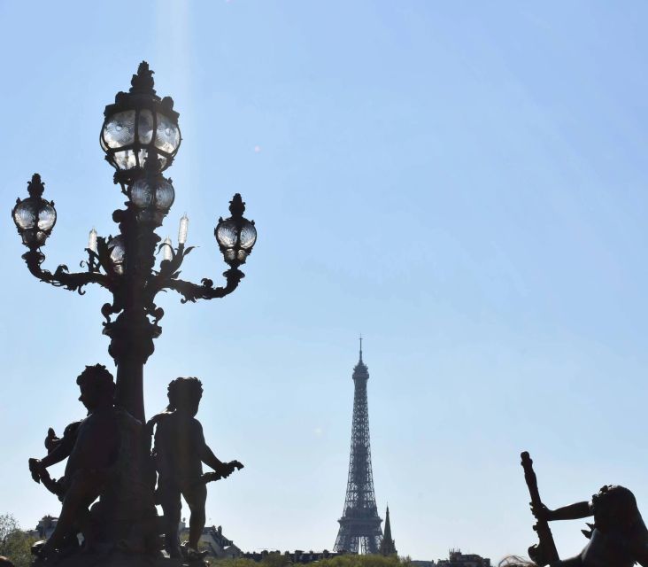 The Champs-Elysées: A Self-Guided Audio Tour - Meeting Point