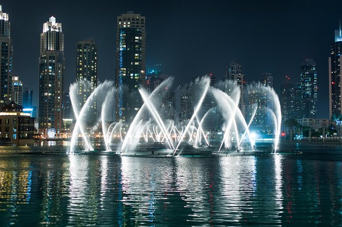 The Dubai Water Fountain & at the Top Burj Khalifa With Transfer - Spectacular Views and Water Fountain Marvel