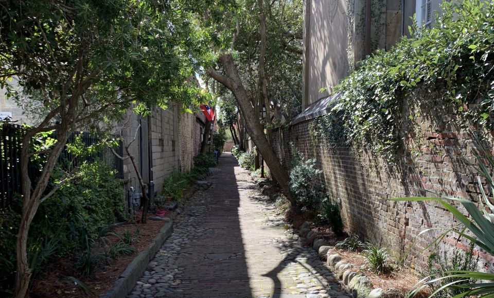 The French Quarter: GPS Guided Walking Tour With Audio Guide - Booking and Logistics