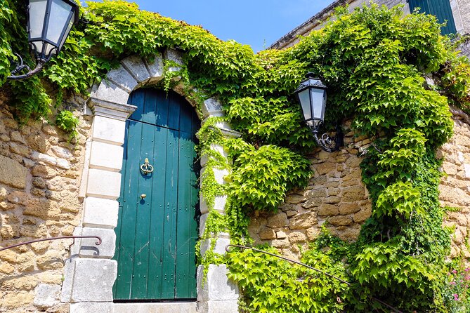 The Picturesque Luberon Villages of Lourmarin, Lauris, Cucuron & Bonnieux - Additional Information