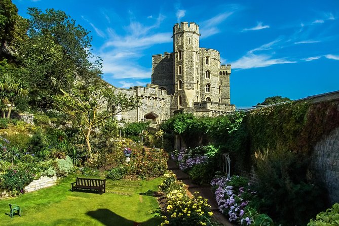 The Secrets of Windsor and Kensington Palace - Hidden Treasures: Unraveling Secrets