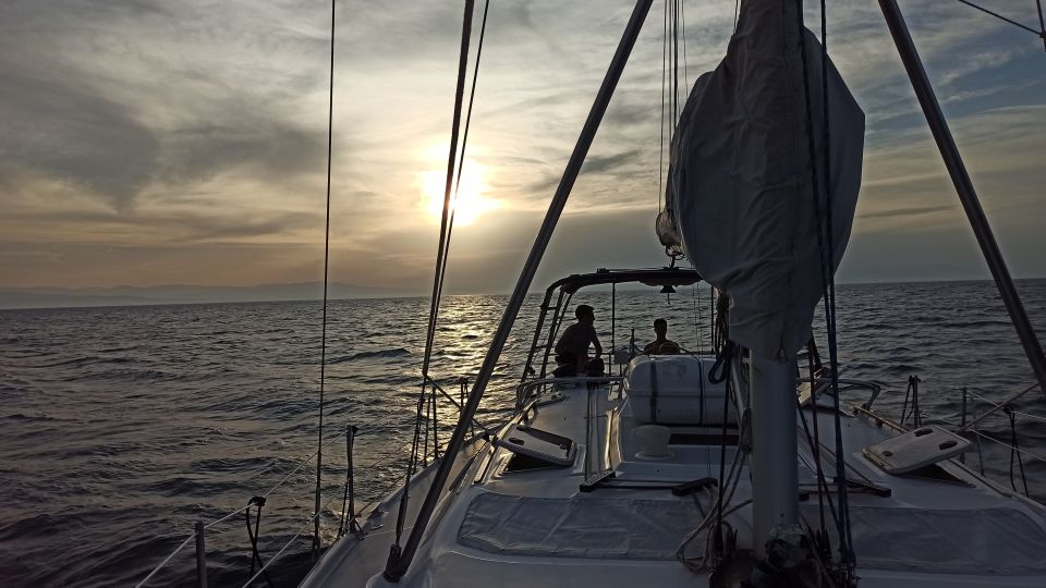 Thessaloniki Sunset Cruise Departing From Nea Michaniona - Cancellation Policy and Meeting Point