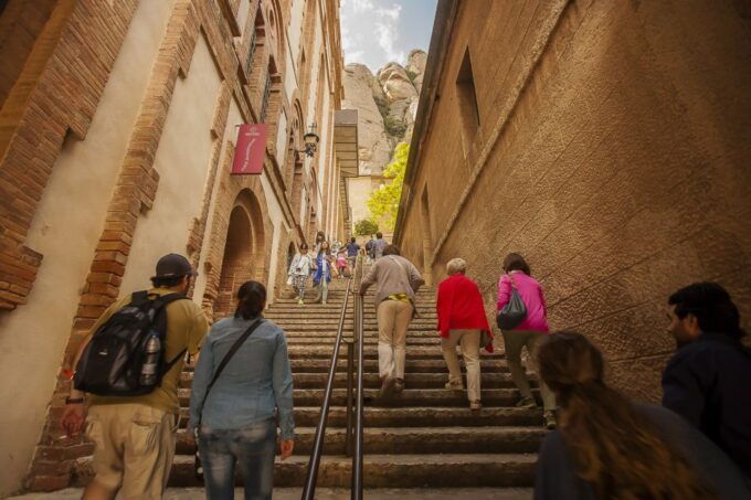 Tot Montserrat: Transport, Museum Tickets, and Lunch - Customer Reviews and Ratings