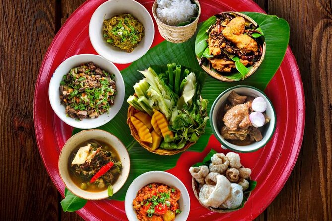 Traditional Khantoke Dinner and Cultural Shw in Chiang Mai Ticket - Pricing Information