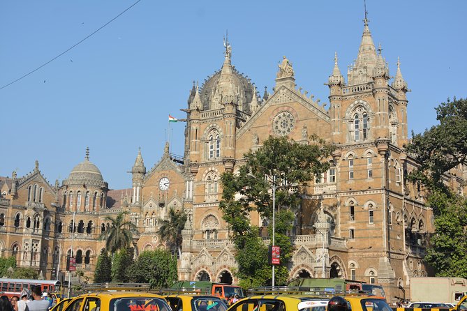 Two Days Mumbai Tour Package : City Slum Elephanta Market - Food and Shopping