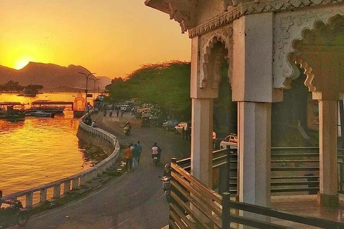 Udaipur Full-Day Sightseing Tour With Optional Guide & Transports - Expert Guides