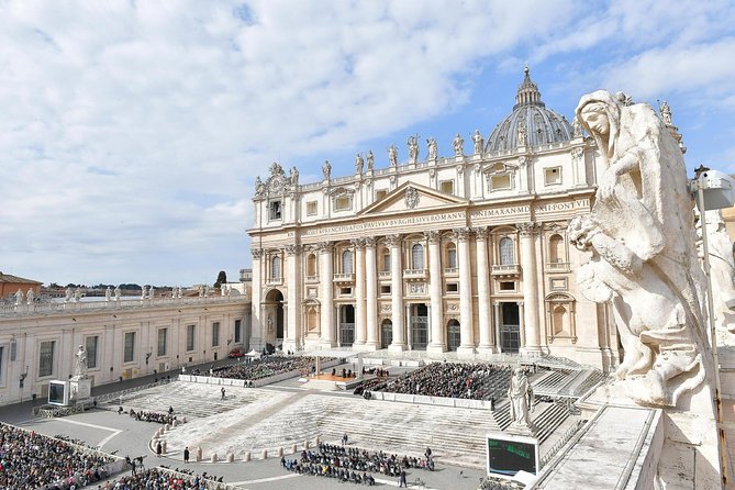 Vatican Tour: Museums, Raphael Rooms & Sistine Chapel - Small Group Experience
