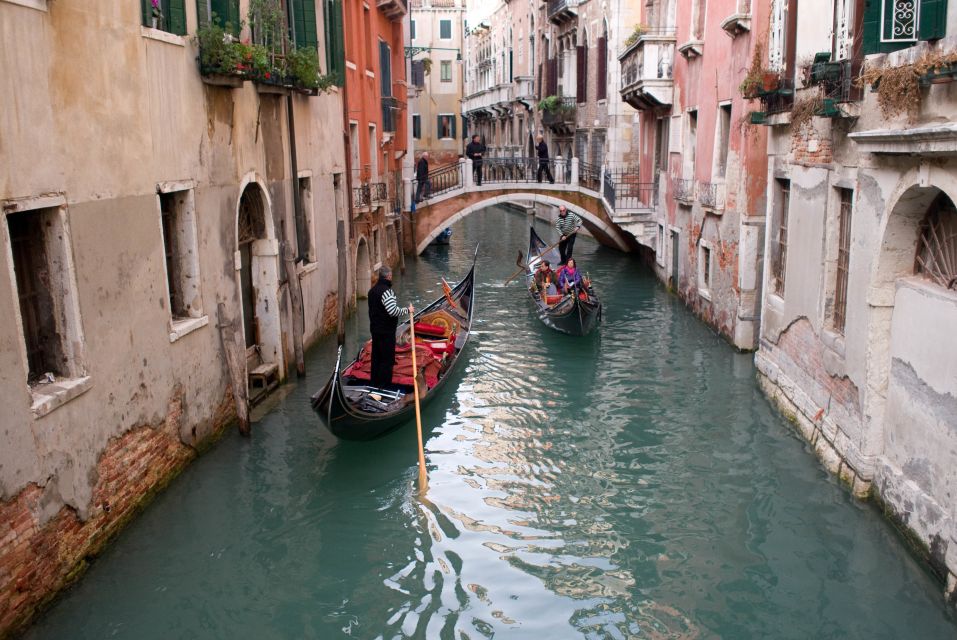 Venice: Highlights Private Tour With Gondola Ride - Common questions