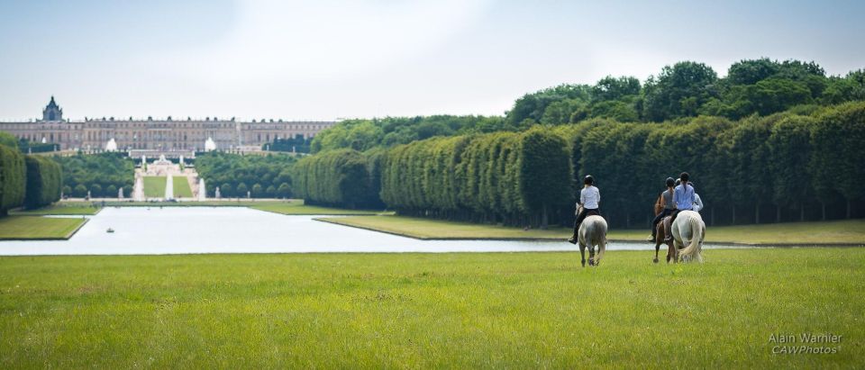 Versailles : Horse-riding, Gastronomy & Château - Palace Visit