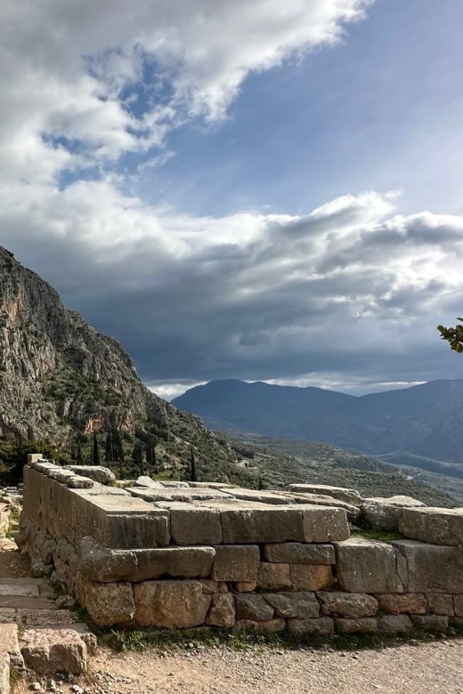 Visit Thermopylae & Delphi Navel of Earth Private Tour 8H - Booking Information