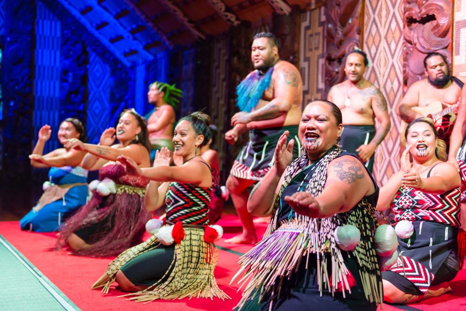 Waitangi: Treaty Ground Hāngi and Concert Combo Pass - Customer Experience