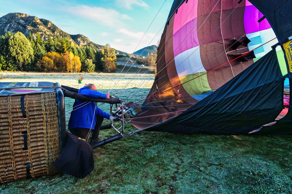 Wanaka: Scenic Hot Air Balloon Flight - Flight Experience and Highlights