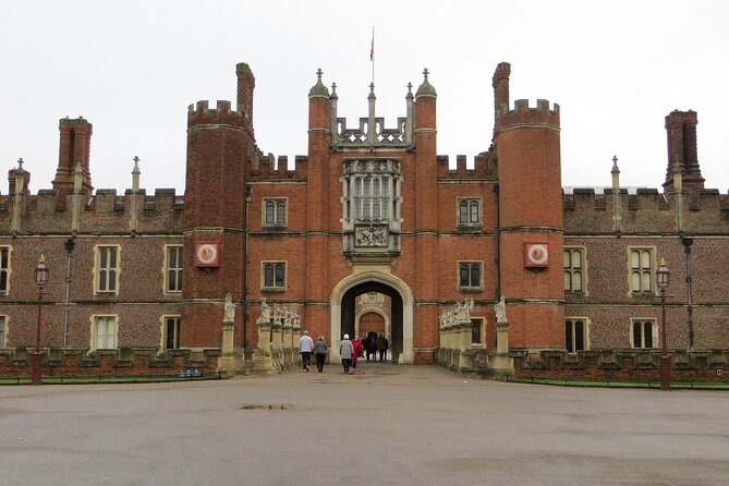 Windsor Castle Hampton Court Palace Private Tour With Admission - Terms and Conditions