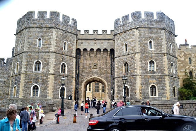 Windsor,Stonehenge & Winchester Luxurious Executive Vehicle Private Tour - Gourmet Dining Experience