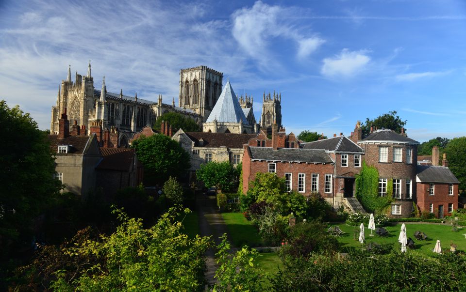 York: Private Guided Walking Tour - Tour Inclusions and Exclusions