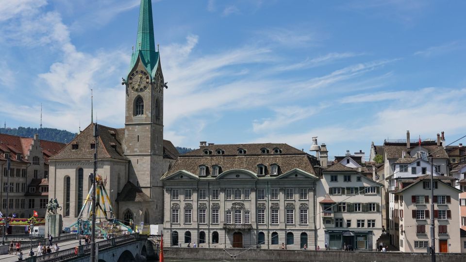 Zurich Old Town Treasures: A Timeless Journey - Rich Tapestry of History