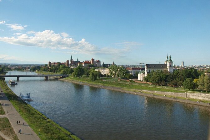 3-Day Krakow Guided Tour: Wawel Hill, Jewish Quarter, Wieliczka and Auschwitz - Common questions