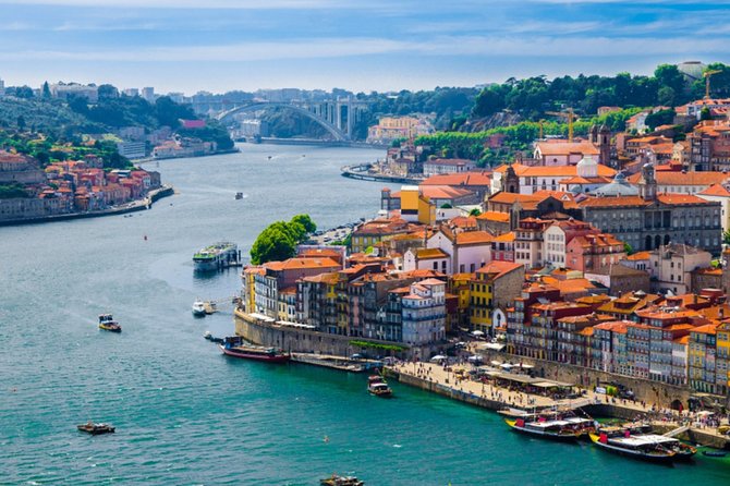 Airport Transfer: Porto to Porto Airport OPO in Luxury Van - Special Considerations and Expectations