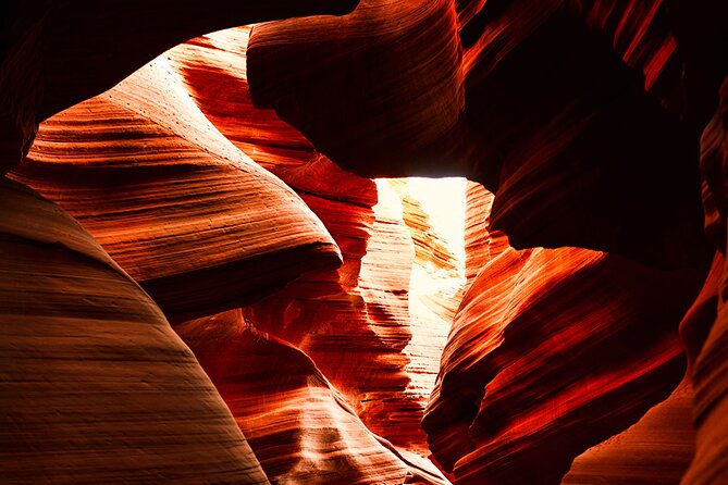 Antelope Canyon and Horseshoe Bend Full Day Tour From Las Vegas - Safety Measures