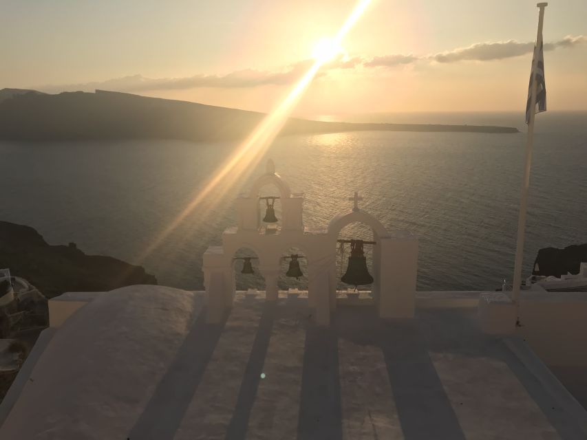 Around Santorini: Island Tour & Oia Town - Directions