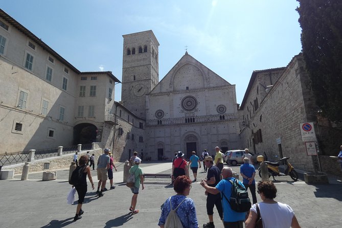 Assisi and the Second World War - Heroes by Chance and by Vocation - Common questions