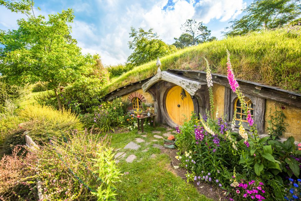 Auckland: Hobbiton Movie Set Tour With Lunch - Review Summary
