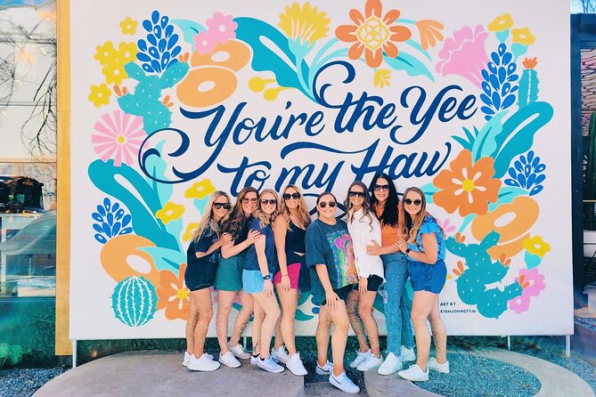 Austin Murals & Mimosas Roofless Party Bus Tour and Photoshoot - Availability