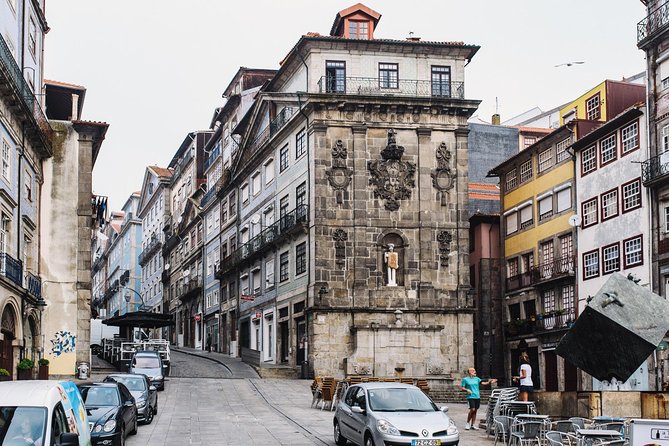 Authentic Oporto Walking Tour With Wine Tasting - Tour Guide and Historical Sites