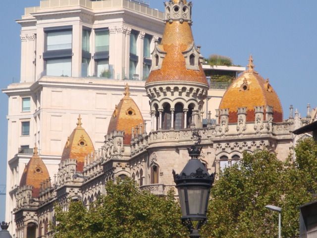 Barcelona: Art Nouveau & Gaudí Tour - Pricing Information