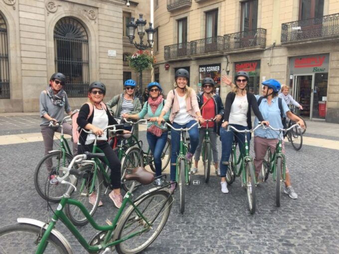 Barcelona: Faces of the City Bike Tour - Tour Guide & Feedback