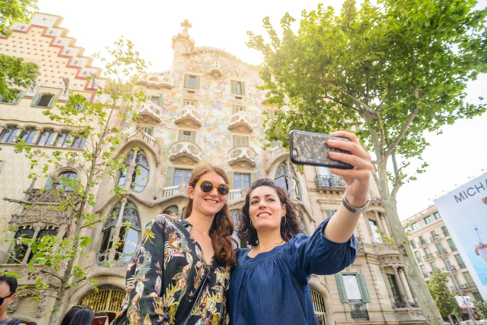 Barcelona Free Tour: Gaudi Highlights and La Sagrada Famila - Customer Review