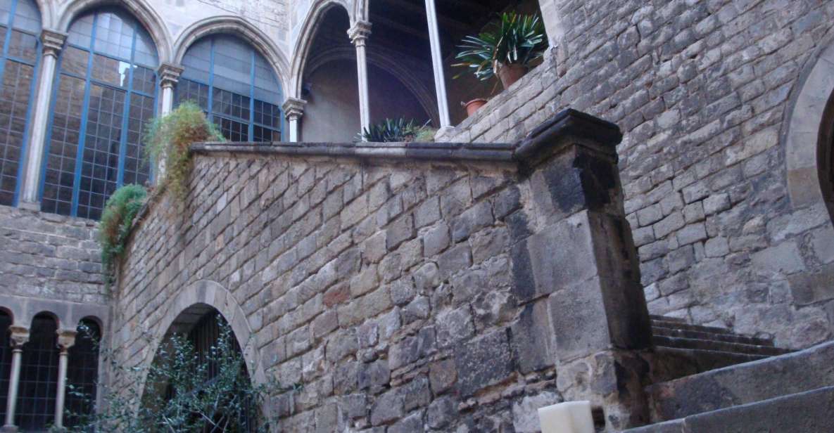 Barcelona: Gothic Quarter Walking Tour - Booking Information and Policies