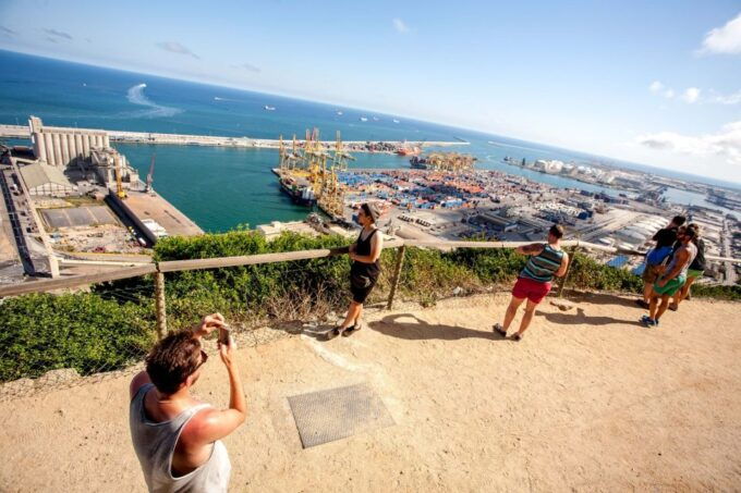 Barcelona: Montjuïc Cable Car Roundtrip Ticket - Product Details